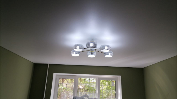 Каждый 5-ый м² потолка в подарок!